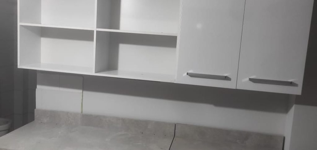 Empotrado de módulos de melamina en Cusco realizado por técnicos